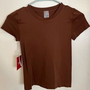 Aritzia Sunday Best Sinch Seamless T-Shirt NWT